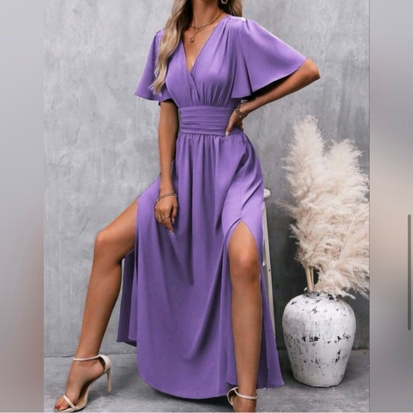 NEW Chic Ruched Waist Flutter Sleeve Maxi Dress Purple Lilac. Size 4/small. - Picture 7 of 8